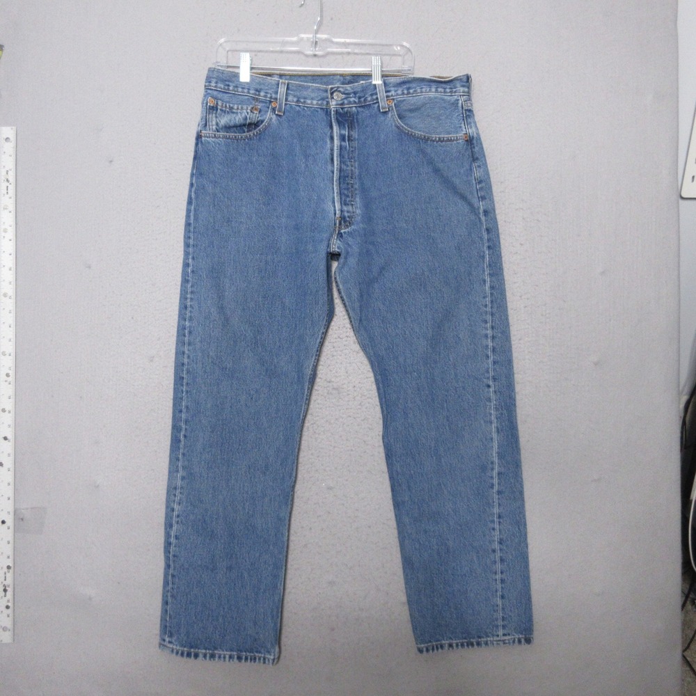 Vintage Levis 501 Men Jeans 38 Original Fit Button Fly Straight Leg Casual